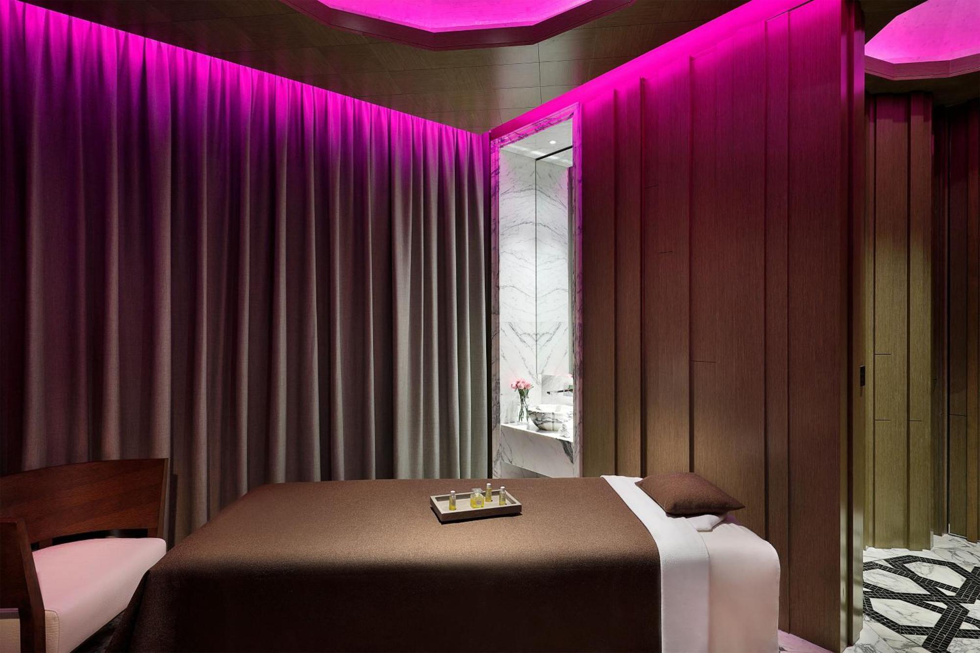 W 5* Muscat